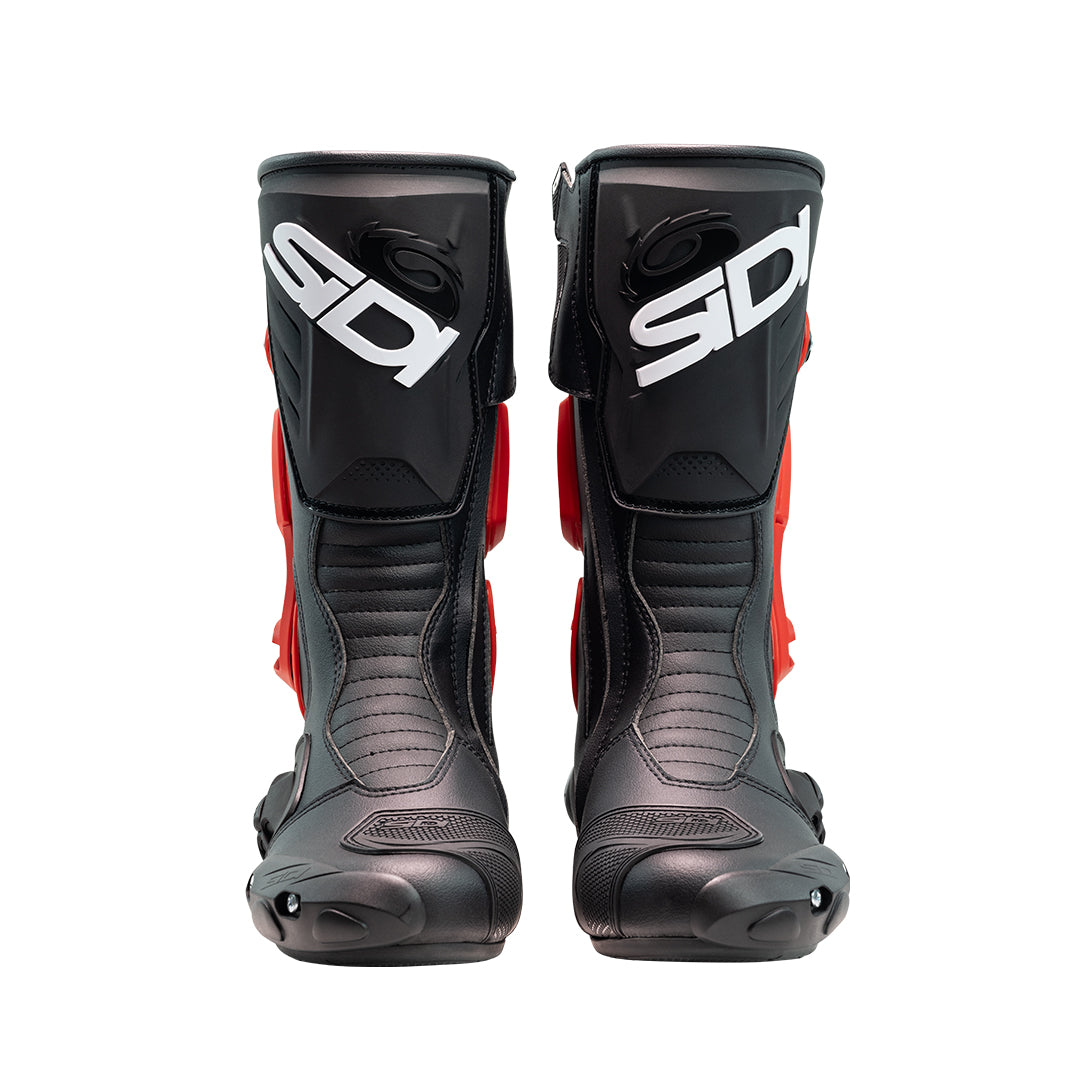 front of a pair of Sidi Vertigo 2 motorbike boots in black and red