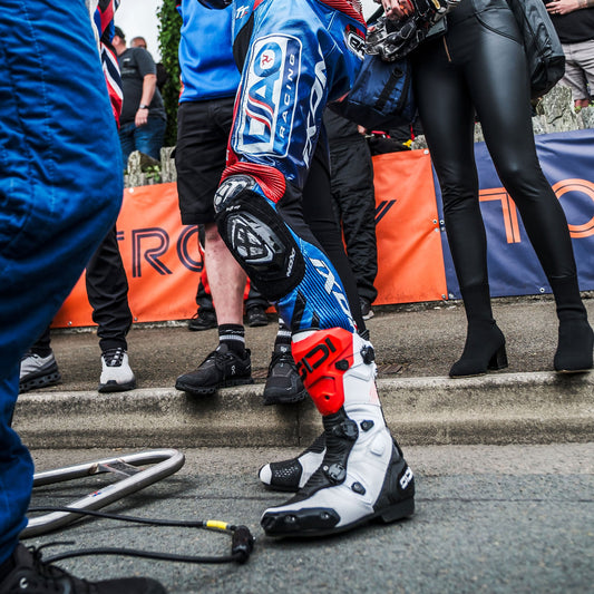 Josh Brookes at TT 2026 Race wearing white black and red mag 2 air sidi motorbike boots
