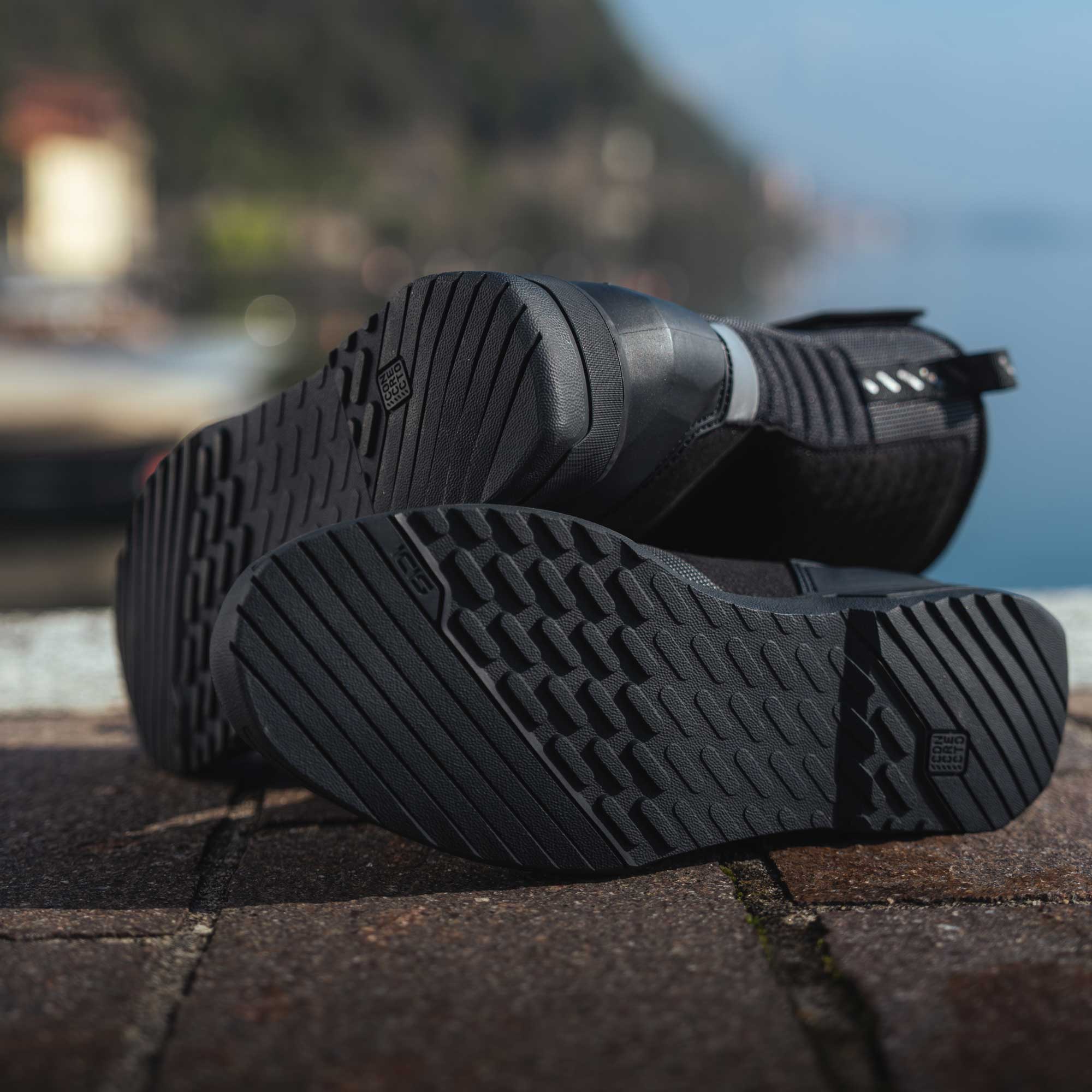 black aria 2 sidi boots with concreto sole