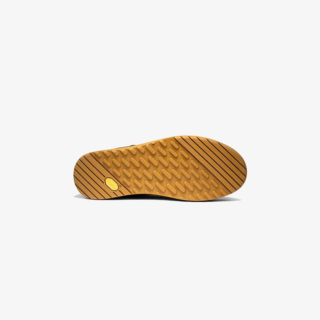 brown grip sole of sidi trainers
